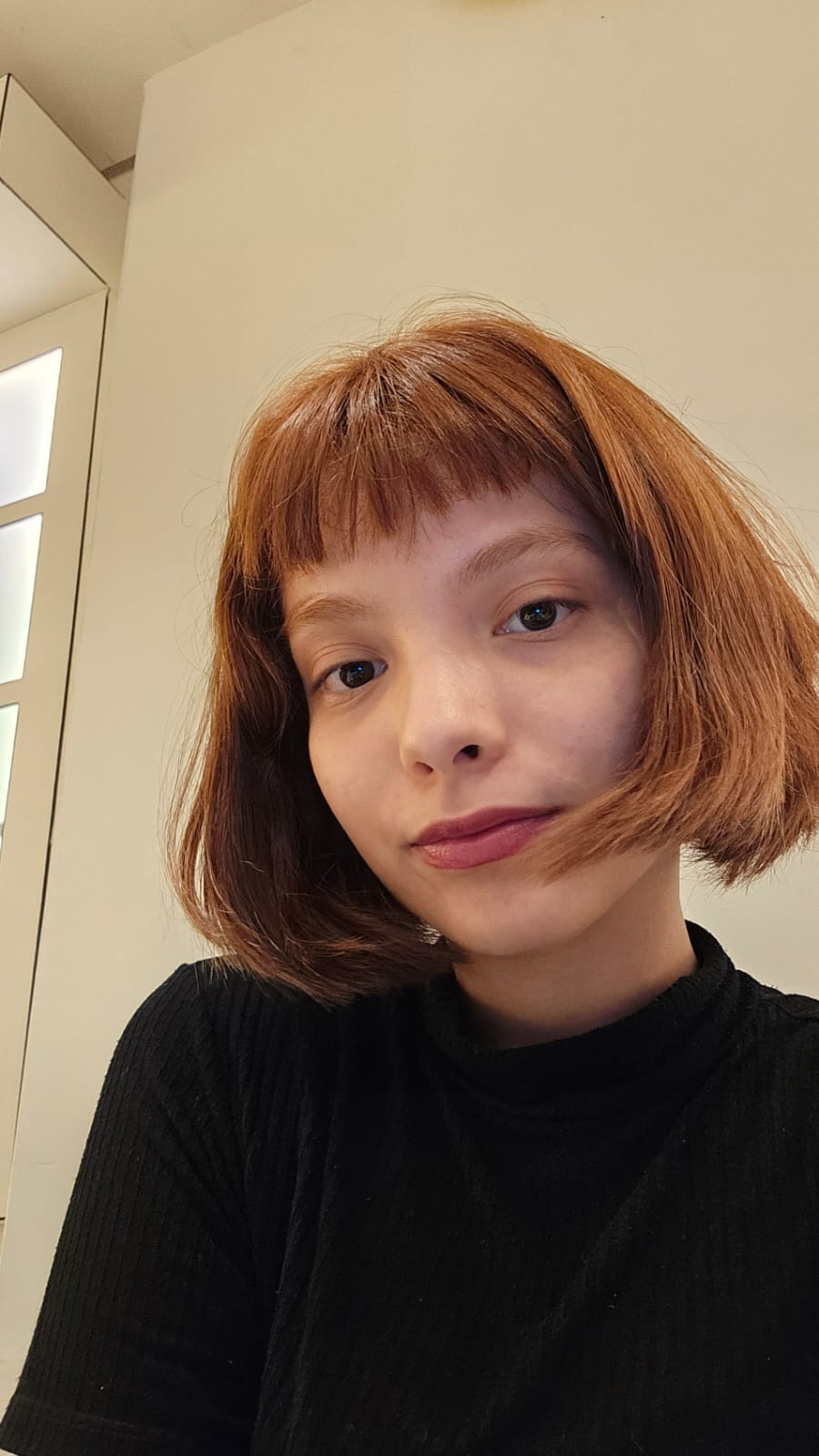 Me chamo Eduarda Beatriz, sou internacionalista e, atualmente, faço mestrado em Relações Internacionais na UFABC. Sou apaixonada por idiomas, estudando inglês desde a infância e buscando o domínio de outras línguas como espanhol e francês. Além disso, já fiz alguns intercâmbios para diferentes países. Tenho experiência com ensino de inglês para adultos e crianças, além de atuação em projetos educacionais e culturais, tanto no Brasil quanto em contextos internacionais. Com forte interesse por comunicação, idiomas e diversidade cultural, busco constantemente formas criativas de tornar o aprendizado mais significativo e conectado com o mundo atual.